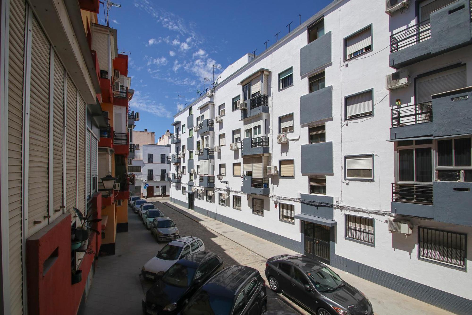 Spacious 2 Bedroom Apt In The Heart Of Triana Севілья Екстер'єр фото