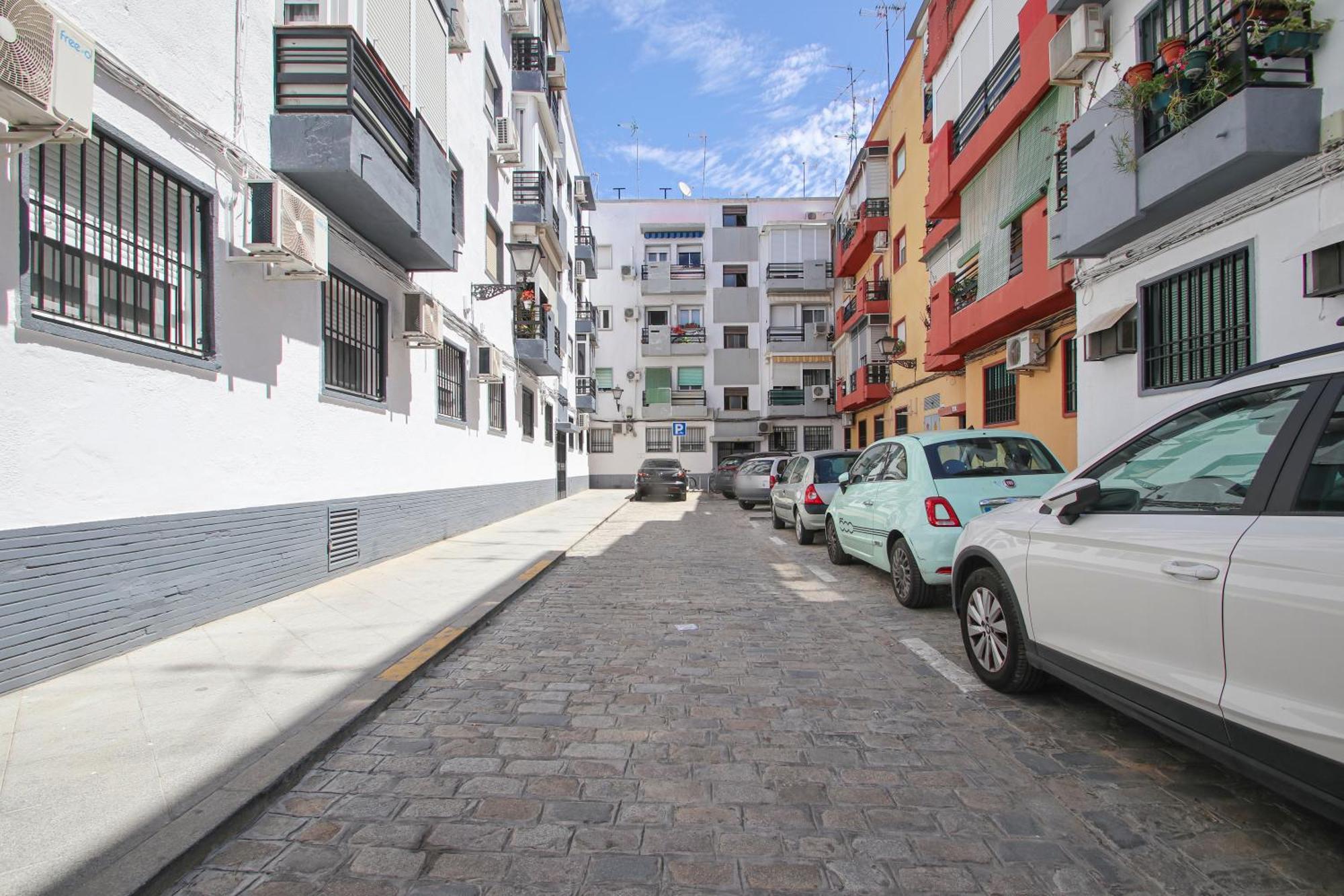 Spacious 2 Bedroom Apt In The Heart Of Triana Севілья Екстер'єр фото
